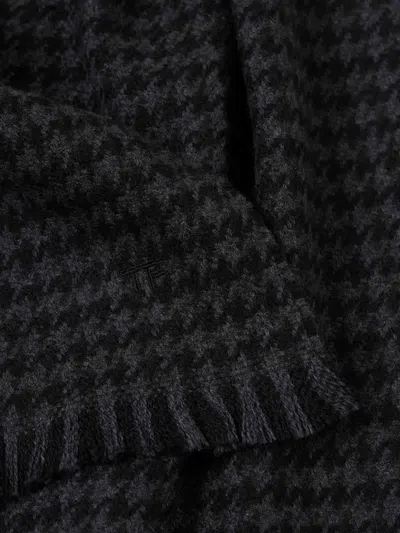 Tom Ford Houndstooth-pattern Fringed-edge Scarf In Black
