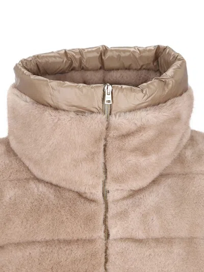 Herno Gilet Imbottito Pelliccia Sintetica In Neutral