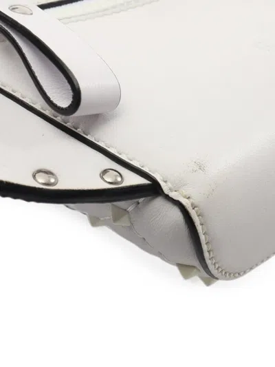 Pre-owned Valentino Garavani 2000s Rockstud Belt Bag In ホワイト