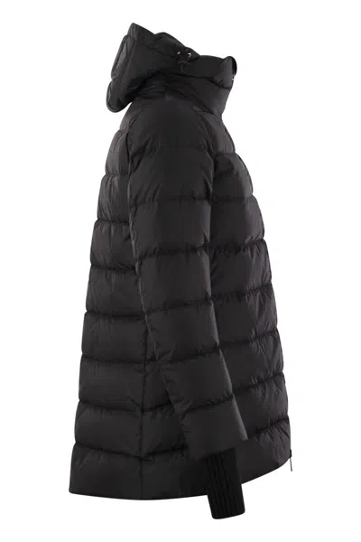 Herno Medium Down Jacket With Hood In Black