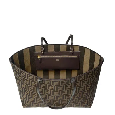 Fendi Roll Medium In Brown