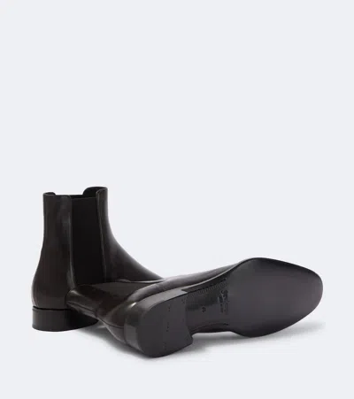 Saint Laurent Adrien Box Leather Chelsea Boots In Black