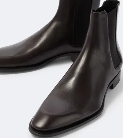 Saint Laurent Adrien Box Leather Chelsea Boots In Black
