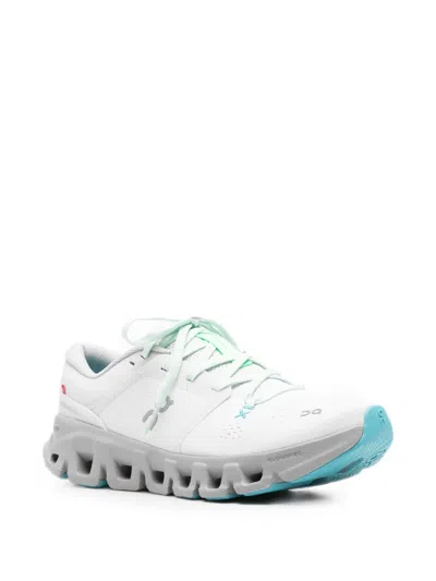 On Cloud X 5 Training Sneakers In Gray
