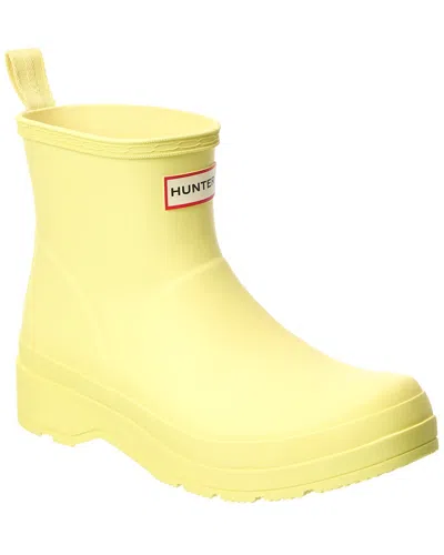 Hunter Play Short Scoop Bottom Rain Bootie In Yellow
