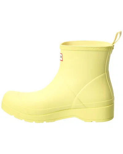 Hunter Play Short Scoop Bottom Rain Bootie In Yellow