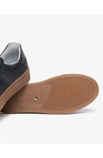 Nerogiardini Leather Low Top Sneaker In Blue