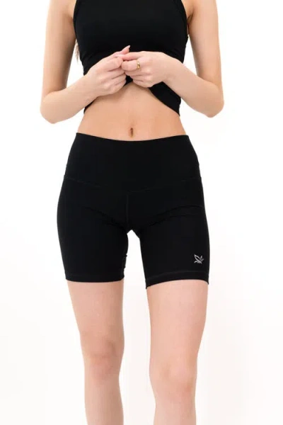 On/off Essentials The Core Shorts Five In Black