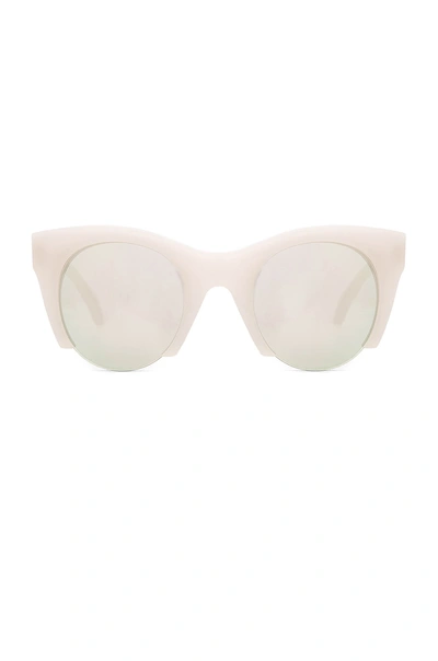 Westward Leaning Fhloston Paradise Sunglasses In White. In Marshmallow Shiny Acetate