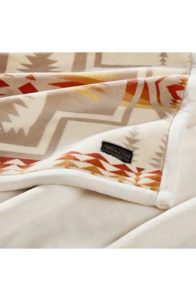 Pendleton Harding Printed Plush Throw In Multi