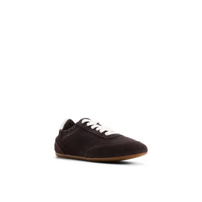 Sperry Slim Jogger Sneaker In Brown