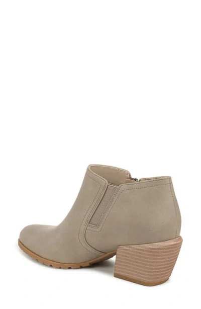 Vionic Blaine Bootie In Neutral