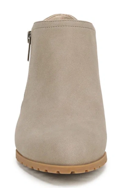 Vionic Blaine Bootie In Neutral