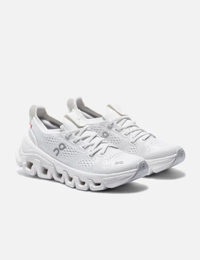 On Cloud X Tempo Trainers In White