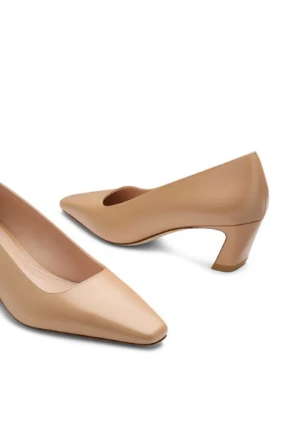 Stuart Weitzman Stassi Pump In Neutral