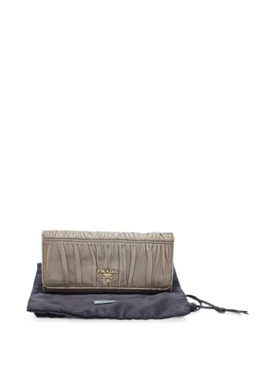 Pre-owned Prada Pleated Continental Wallet In Neutrals