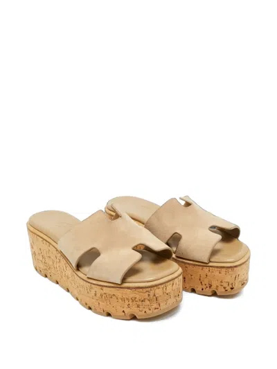 Pre-owned Hermes Eze Platform Sandals In Neutrals