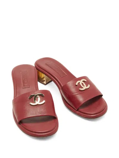 Pre-owned Chanel Interlocking-cc Heeled Sandals In Red