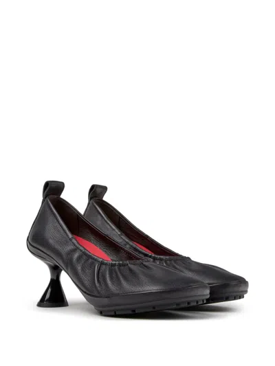 Camper Sculptural Heel Leather Pump Heel In Black