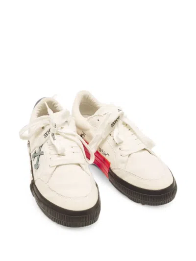 Pre-owned Off-white Vulcanized Arrow-patch Sneakers In White