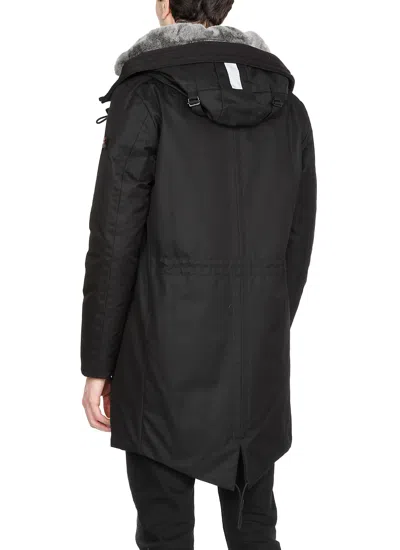 Peuterey Zippered Down Jacket In Black