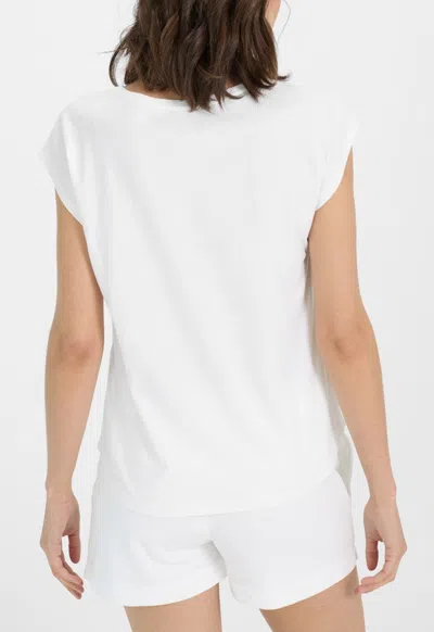 Juvia Letter Print T-shirt In White