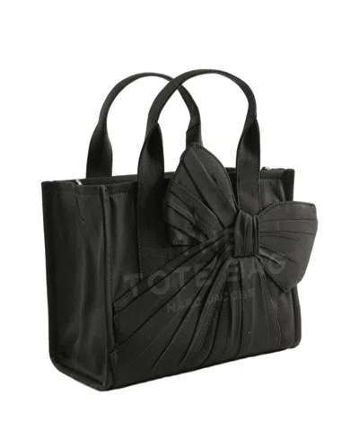 Marc Jacobs Handbagsdouble-handle Handbag In Black