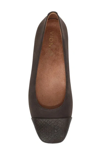 Vionic Hollen Cap Toe Flat In Black