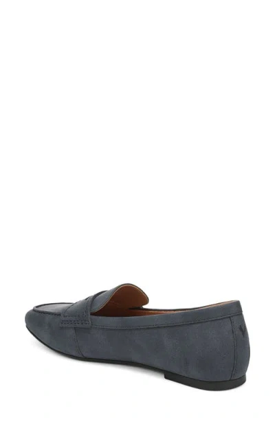 Vionic Halina Penny Loafer In White