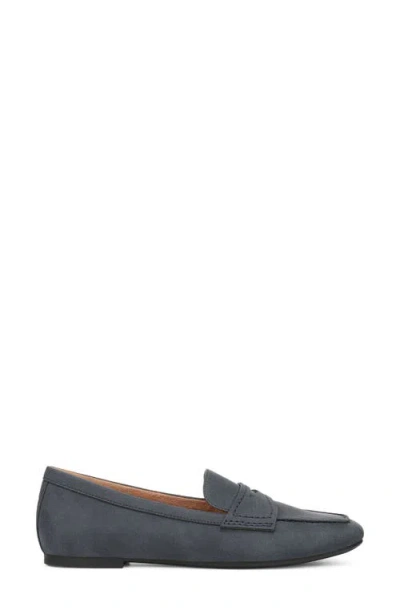 Vionic Halina Penny Loafer In White