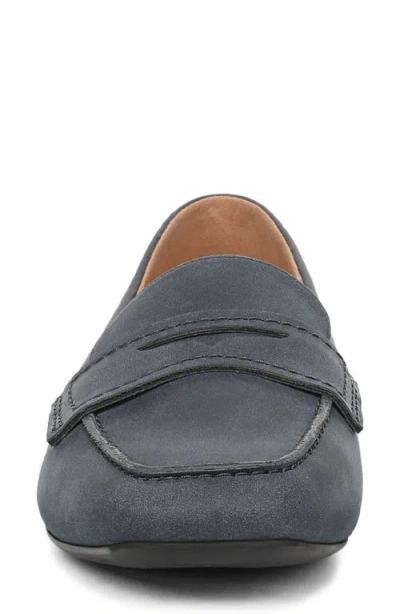Vionic Halina Penny Loafer In White