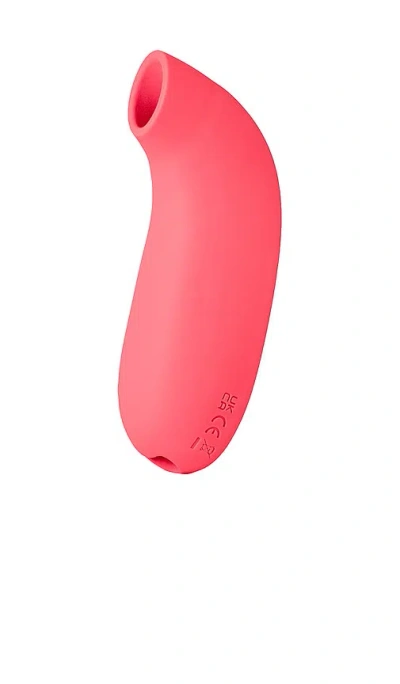 Dame Aer In Coral