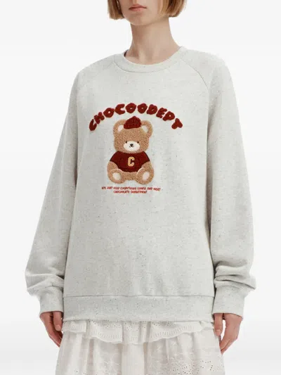 Chocoolate Bear-patch Long-sleeve Sweatshirt In Gray