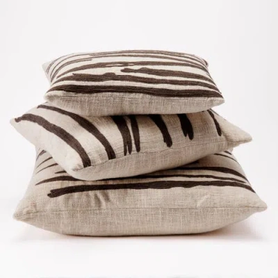 Dumae Thirteen Pillows In Brown