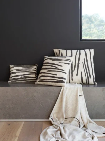 Dumae Thirteen Pillows In Brown