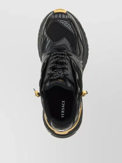 Versace Icaro Baskets En Maille Et Cuir In Black