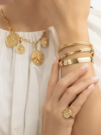 Azlee 다이아몬드 계단 뱅글 브레이슬릿 In Gold