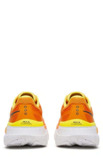 Saucony Guide 19 Running Shoe In Multi