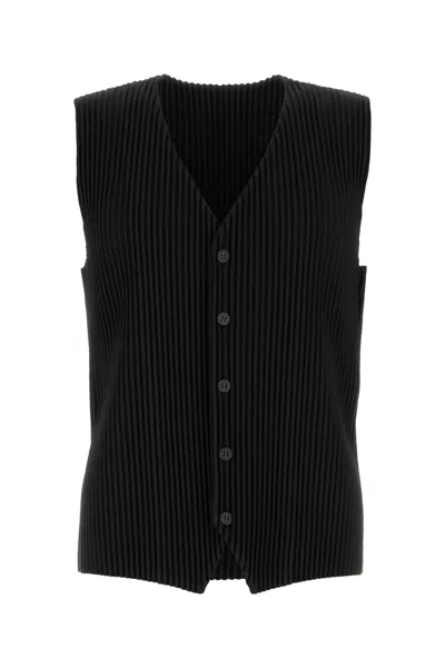 Issey Miyake Pleated V-neck Vest In Black