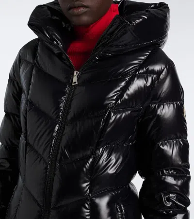 Moncler Chevron-quilted Hooded Puffer Jacket In Black
