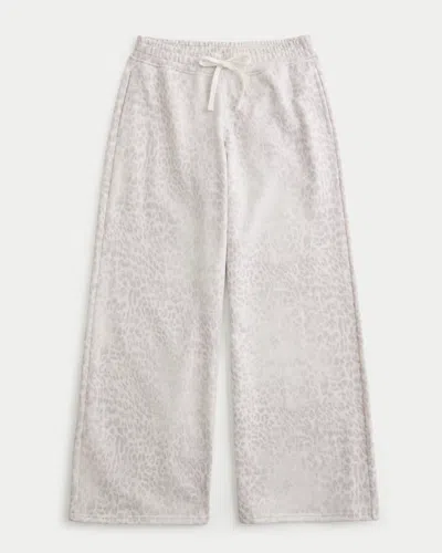 Hollister Low-rise Snow Leopard Print Baggy Sweatpants In Light Gray