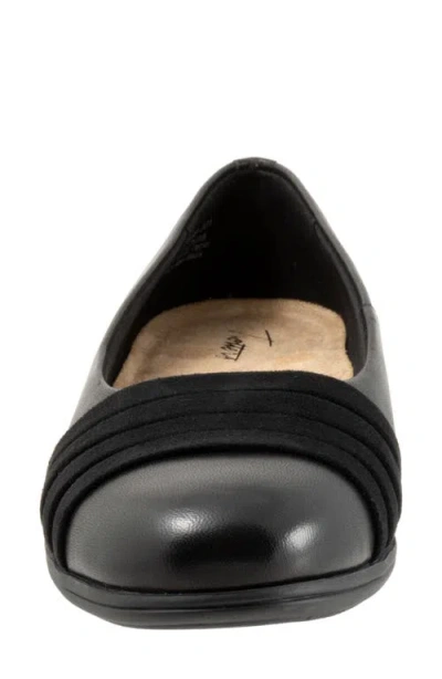 Trotters Drew Wedge Slip-on In Black