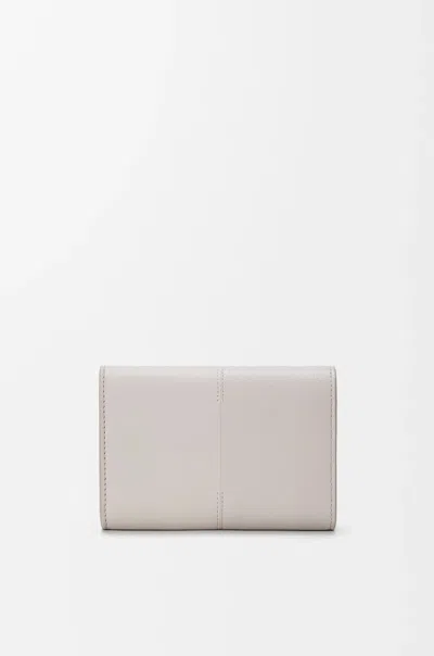 Loewe Logo Vertical Wallet In White
