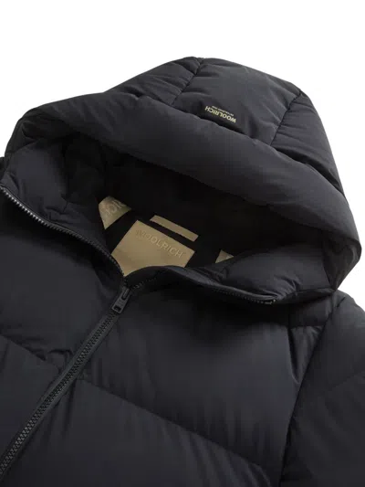 Woolrich Madison Short Down Jacket In Black