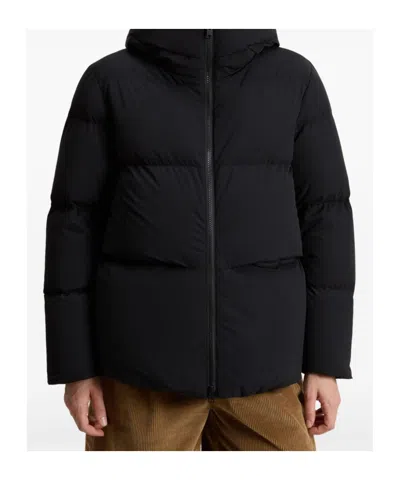 Woolrich Madison Short Down Jacket In Black
