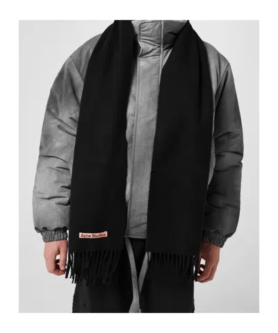 Acne Studios Logo-tag Frayed-edge Scarf In Black