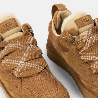 Ugg Stylish Boot-style Sneakers With Plush Lining In Brown