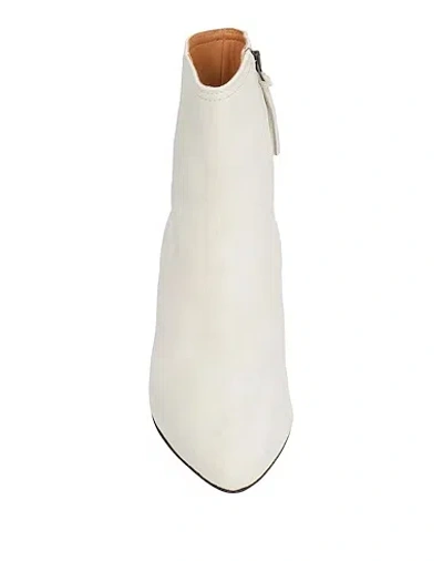 Isabel Marant Pointed Ankle Boots In Neutral