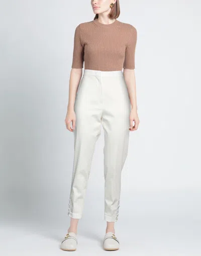 Max Mara Solid Color Nine-point Slim-fitting Trousers In White