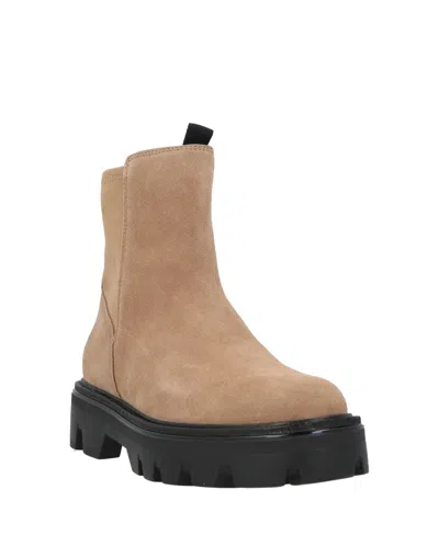 Rag & Bone Chunky Boots In Neutral